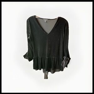 Halogen Small Black Velvet V-Neck Blouse